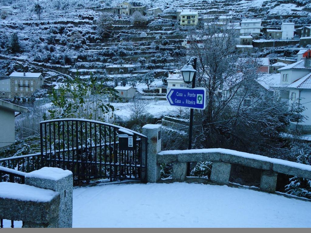 Вилла Casa Da Ponte Alvoco da Serra Экстерьер фото